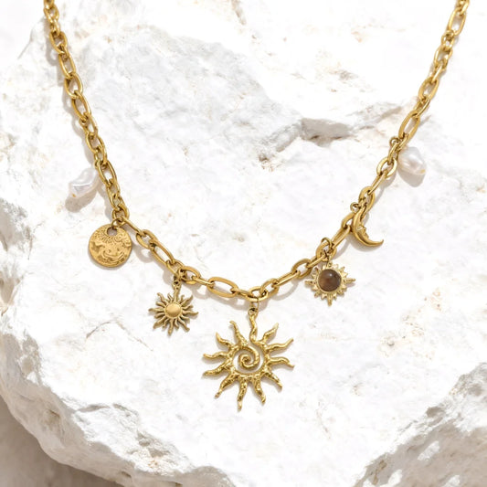 Collier avec pendentif en forme de soleil et de lune en acier inoxydable