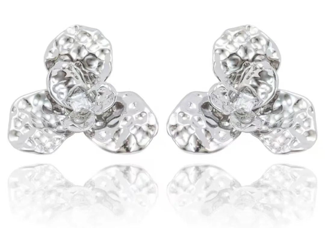 Boucles d'oreilles à fleurs en alliage de cuivre