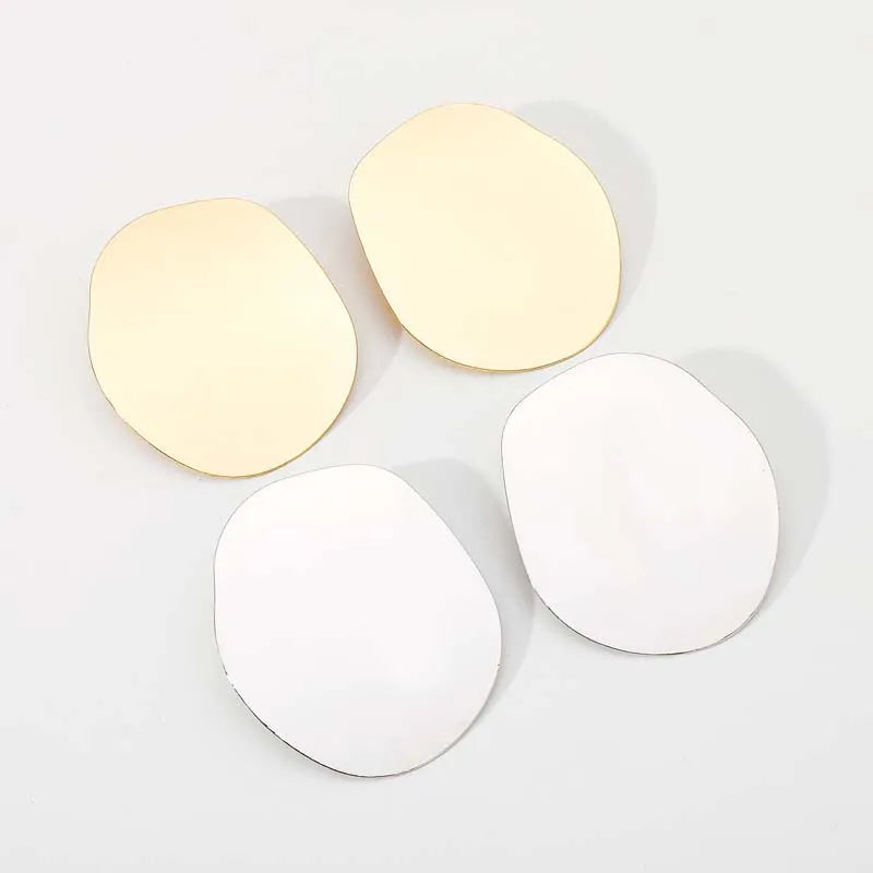 Boucles d'oreilles géométriques en métal lisse