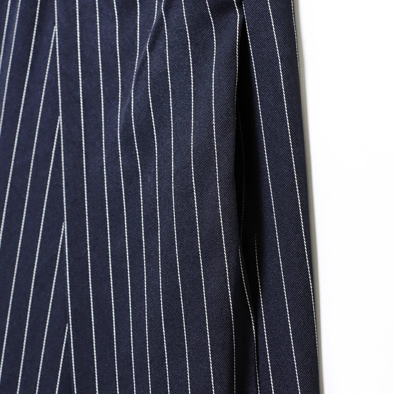 Pantalon plissé rayé