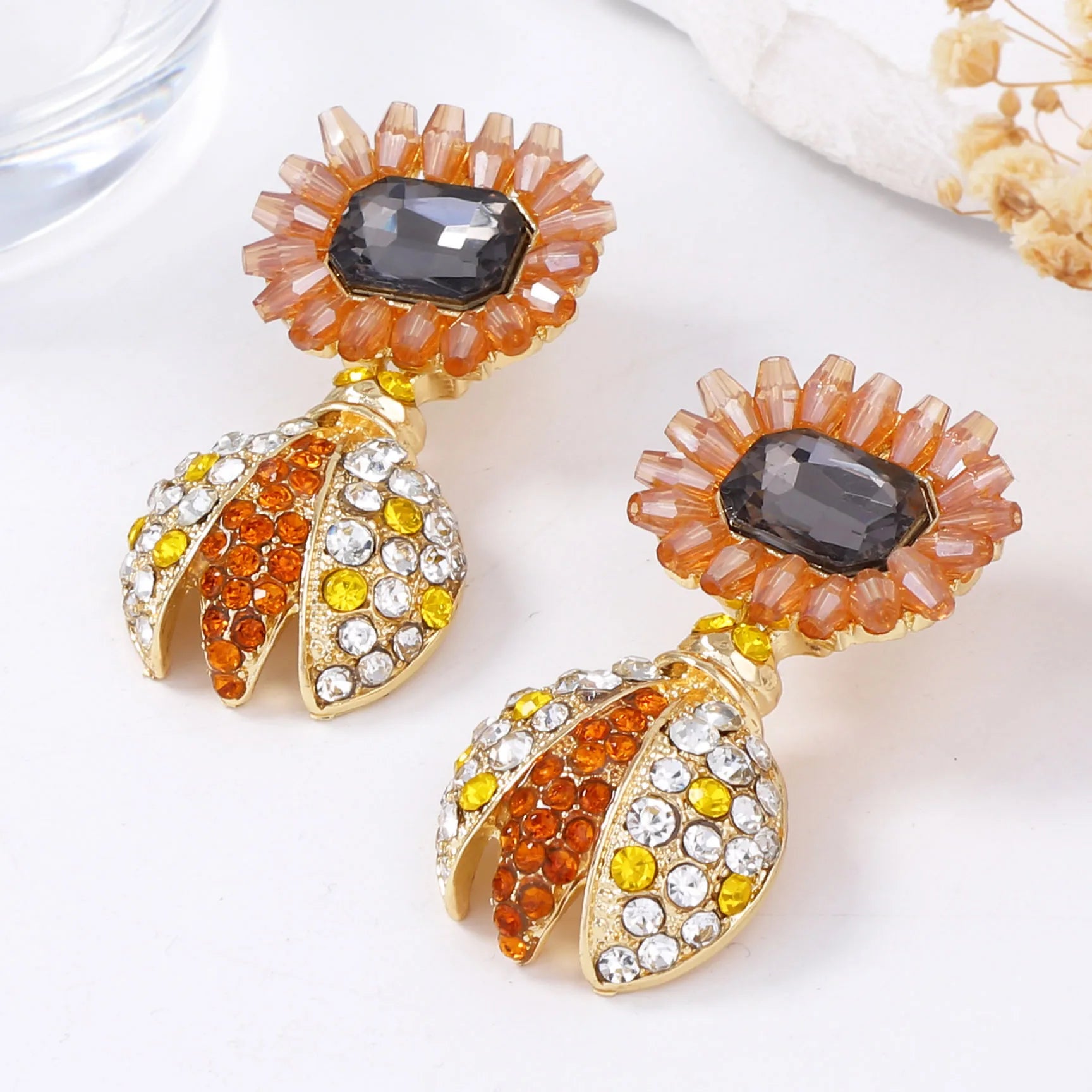 Boucles d'oreilles rétro en alliage d'abeille et de tournesol incrusté de strass