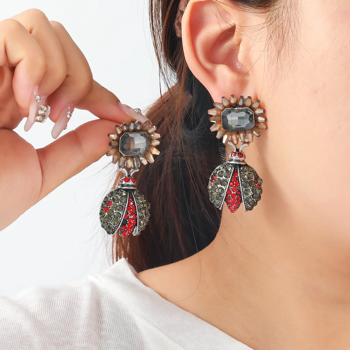 Boucles d'oreilles vintage en alliage d'abeille et de tournesol incrusté de strass